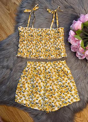 Яскравий стильний легенький костюм комплект в квіточку на дівчинку 2/3р shein