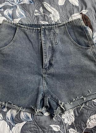 Шорти жіночі