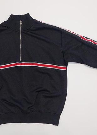 Спортивна кофта на хлопчика 10-11 років в ідеальному стані
