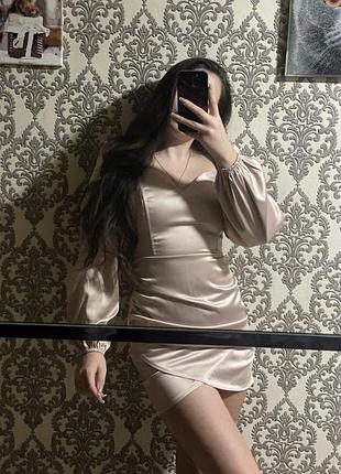 Ніжна сукня