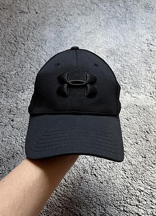 Under armour ua classic fit black cap size m/l