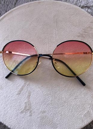 Стильні окуляри