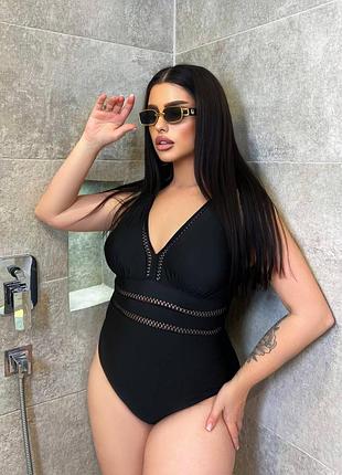 Чорний суцільний купальник плюс сайз. закритий купальник батал
