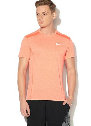 Мужская спортивная футболка nike t-shirt ss m nk brthe cool miler top ss