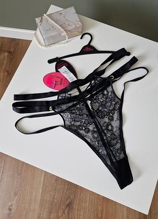 Высокие эротические трусики стринги черные кружевные hunkemoller 2xl u9 16