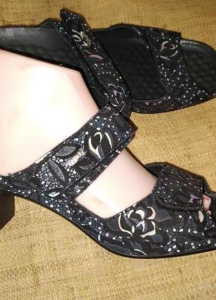 40р-26 см шкіра шльопанці vital made in austria стан ідеальне