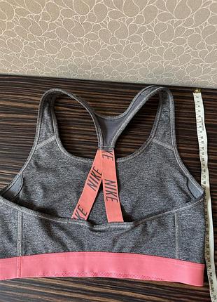 Nike топ 3