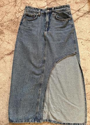 Джинсова спідниця міді