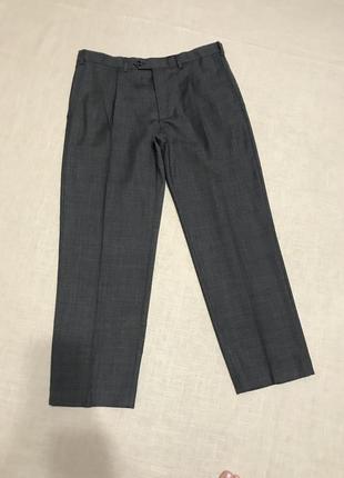 Серые брюки из полушерсти1 фото