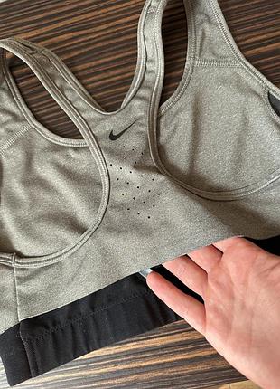 Nike топ 3