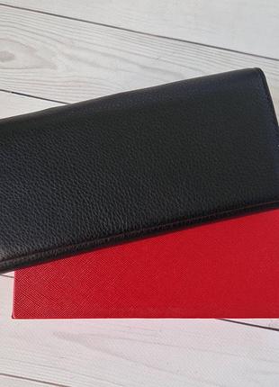 Женский кожаный черный кошелек на магните