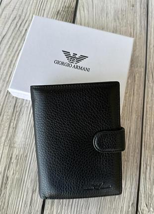 Чорне шкіряне чоловіче портмоне  з відділенням для авто документів