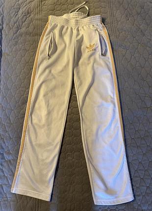 Спортивні штани adidas