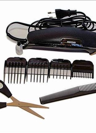Машинка для стрижки волосся gemei gm806 з титановими ножами 4 насадки + ножиці