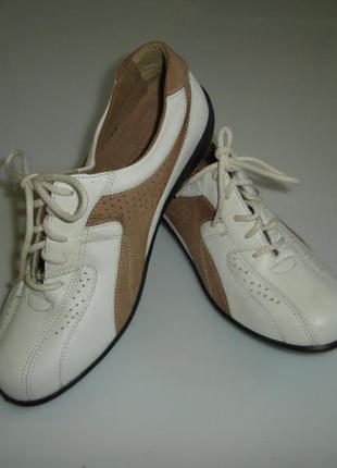Новые кожаные туфли, мокасины  easy b, размер 39, стелька 26 см (точный замер2 фото