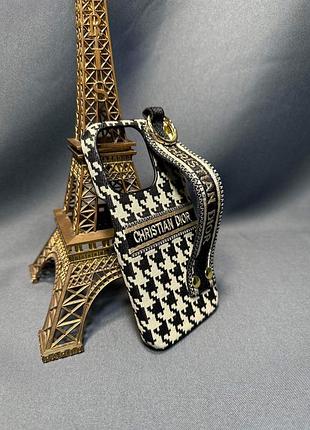 Чехол на iphone 15pro max, 15pro cristian dior