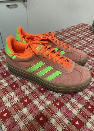 Р 39 стан ідеальний оригінальні addidas