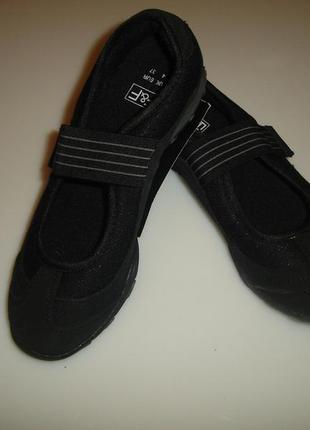 Нові спортивні туфлі, мокасини, р 37 (uk 4), устілка 23,5 см нові з етикеткою