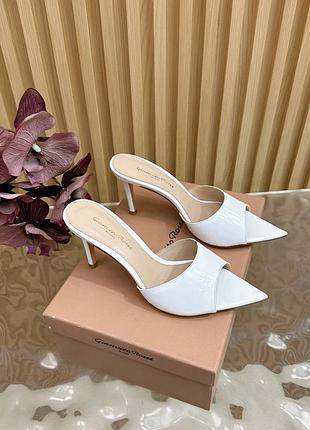 Мюлі жіночі