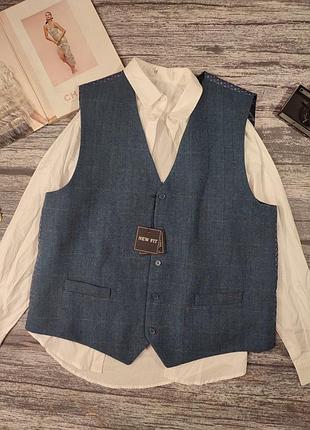 Мужская жилетка в клетку