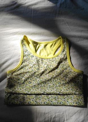 Спортивный топ на девочку