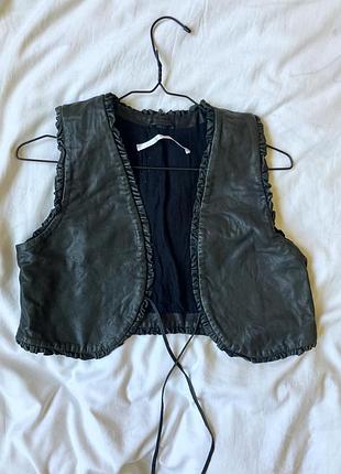 Шкіряна жилетка вінтажного стилю m