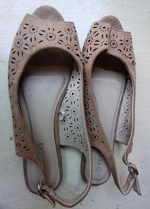 Продам босоножки р.38