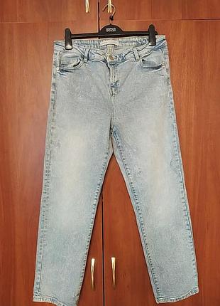 Джинсы известного бренда