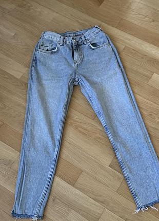 Джинси жіночі