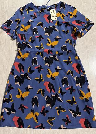 Платье в наличии.