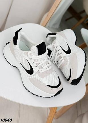 Женские базовые кроссовки на платформе