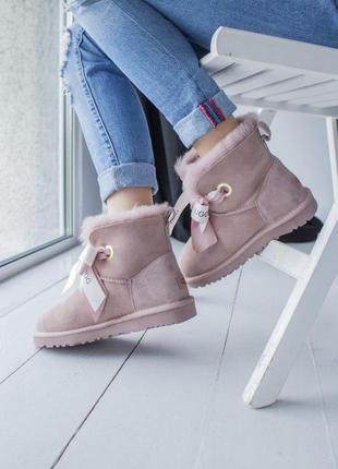 Шикарные женские сапоги ugg australia розовые с бантом4 фото