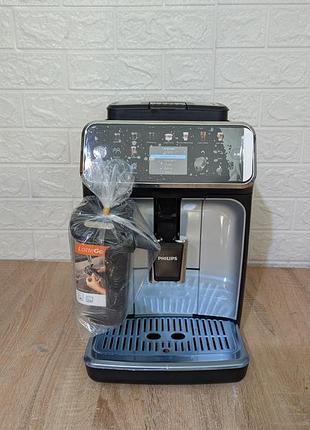 Кавомашина philips 5500 series (з холодними напоями)