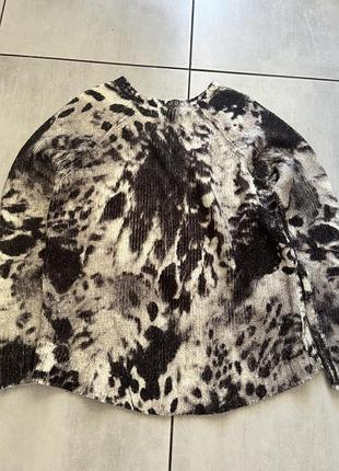 Жіночий светр