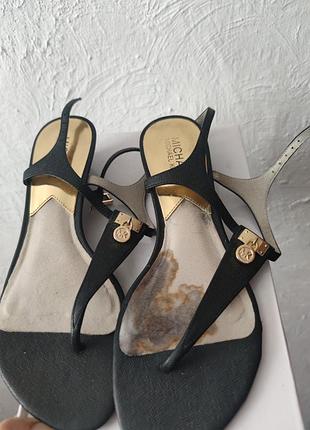 Босоножки michael kors черного цвета