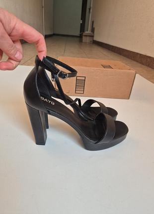 Босоніжки 42-43 р туфлі 28 cm