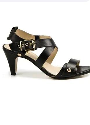 Босоніжки чорні, шкіра lephidus