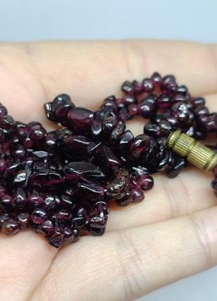 Бусы из граната.