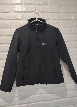 Женская куртка ветровка jack wolfskin ветрозащитная и водоотталкивающая