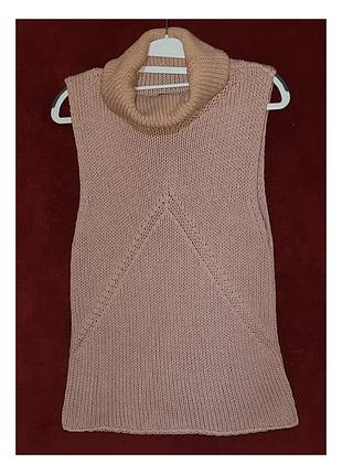 Жіночий жилет з воротом