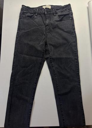 Джинси скіні