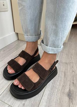 Босоніжки жіночі натуральна замша шоколадного кольору