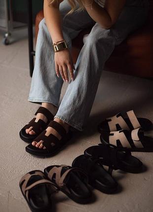 Шоколадные темно коричневые замшевые шлепанцы слайдеры