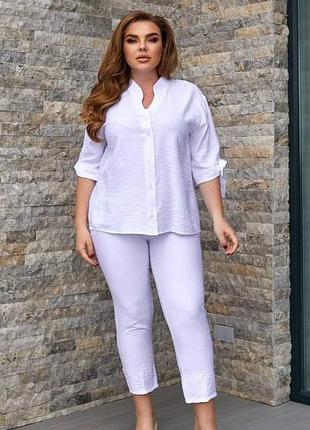 Льняной женский брючный костюм