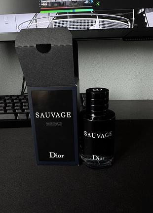 Нова чоловіча туалетна вода sauvage від dior