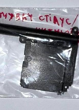 Держатель стилуса нижней крышки nintendo 3ds + крепление, б/у