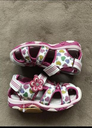 Детские босоножки