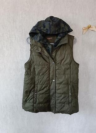 Комбінована жилетка на дівчину 13-14 років