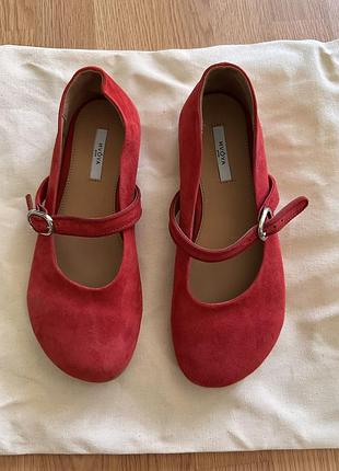 Нові замшеві балетки hvoya, 38 р.