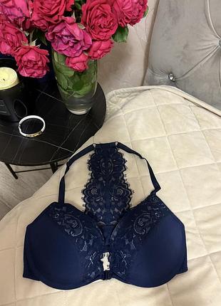 Шикарний бюстик